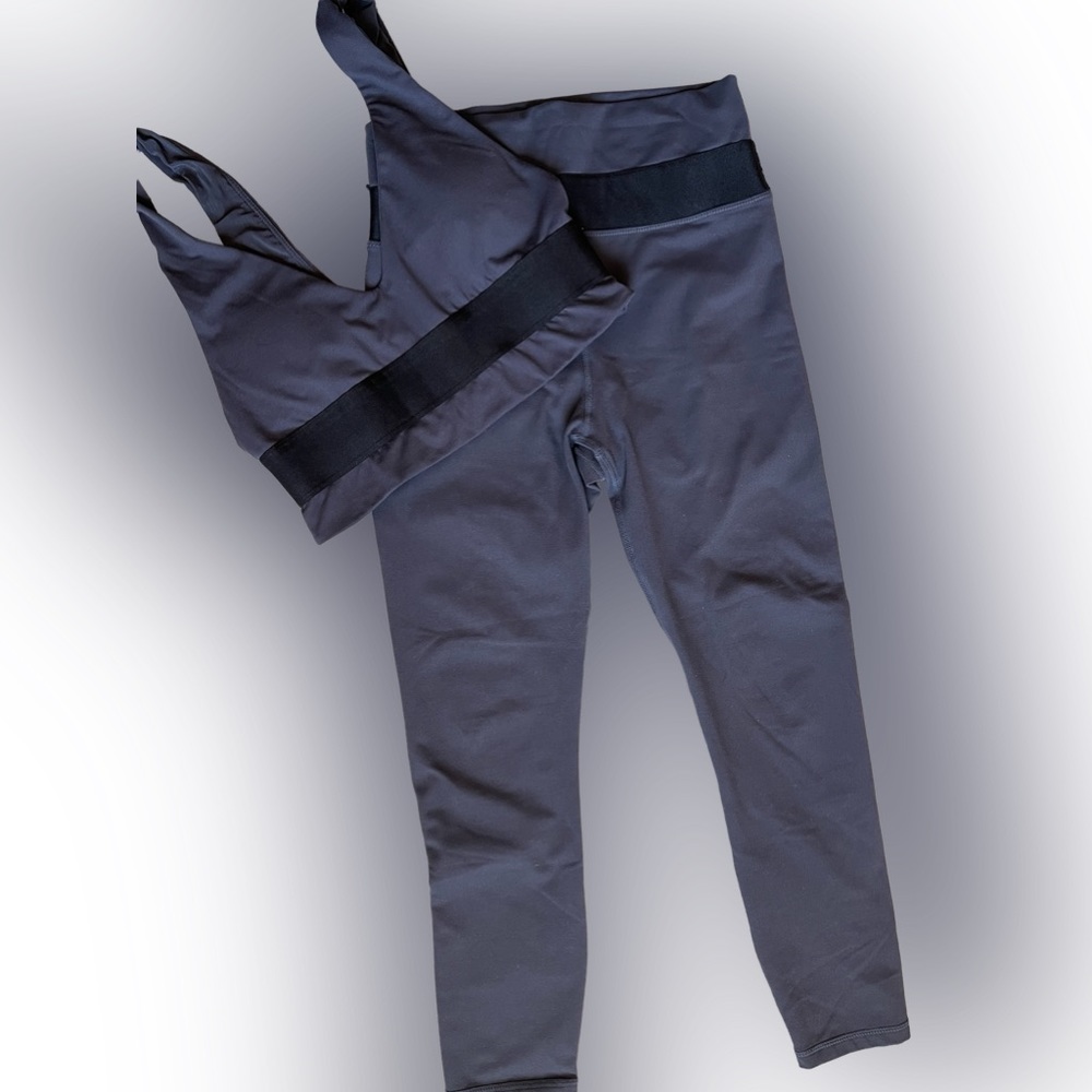 FABLETICS ATHLETIC SET SPORTS BRA AND PANTS
